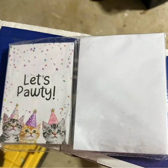 Party supplies bundle - Picture 3 of 9